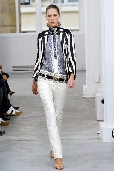 Look 5